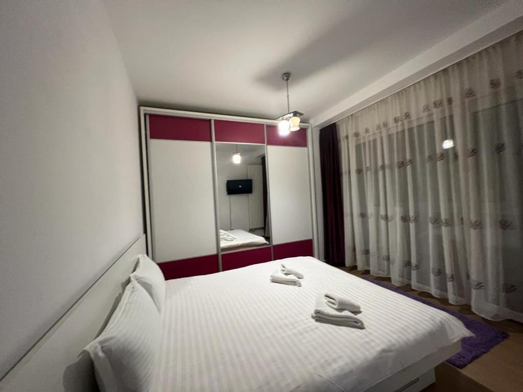 Tudor Central Apartment Mihai Viteazu Square คลูจ-นาโปกา ภายนอก รูปภาพ