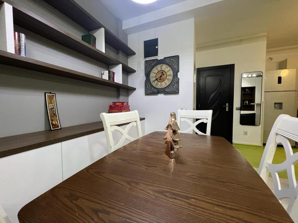 Tudor Central Apartment Mihai Viteazu Square คลูจ-นาโปกา ภายนอก รูปภาพ